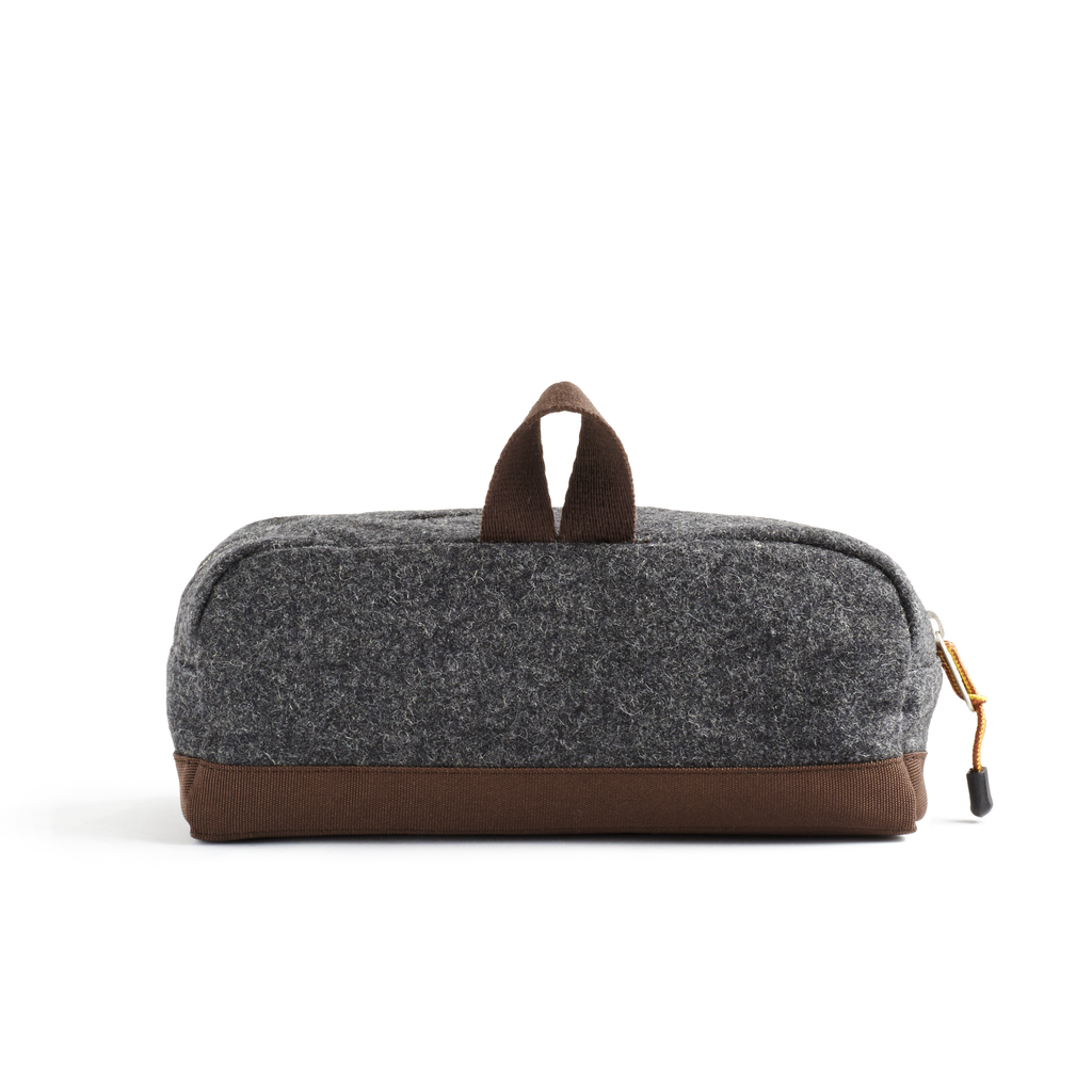 The Jay Dopp Kit Charcoal/Chocolate